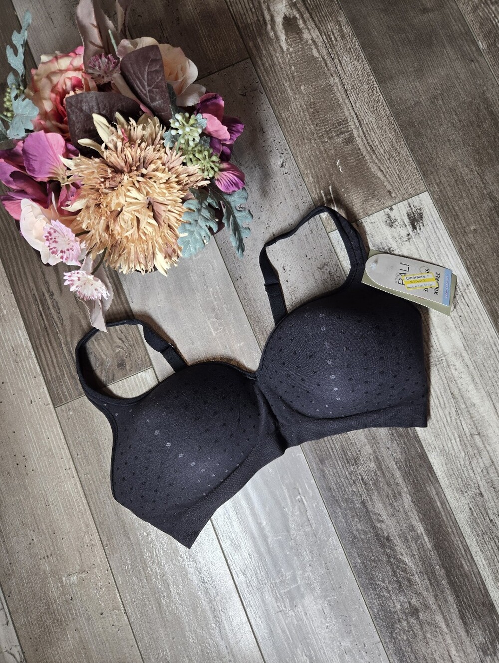 NWT Bali Black Polka Dot Wirefree Bra Size 38D
